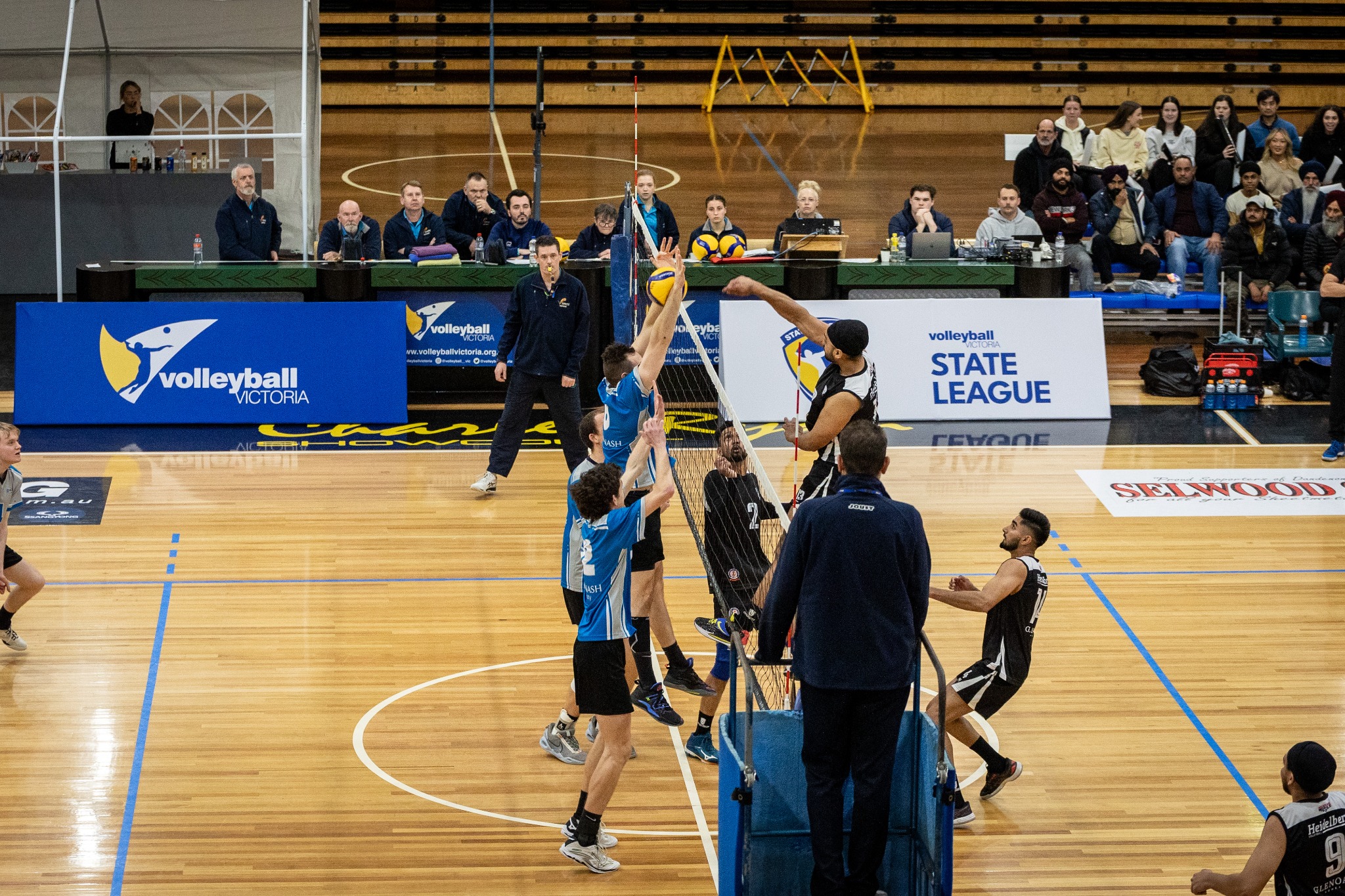 Heidelberg attacking against the block during the 2023 season