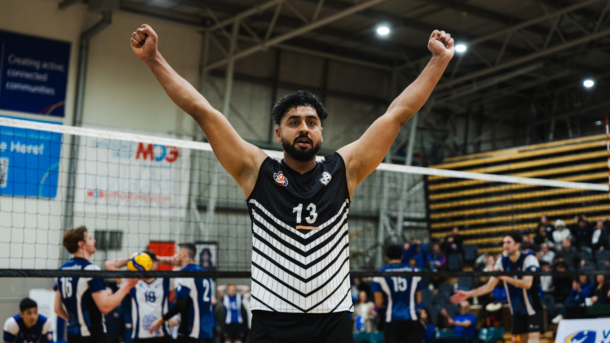 Heidelberg player celebrating beside the net